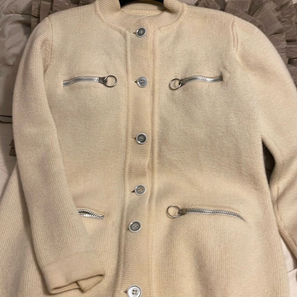 Vintage wool creme colored sweater! Very good condition! Silver zippers! 1960s